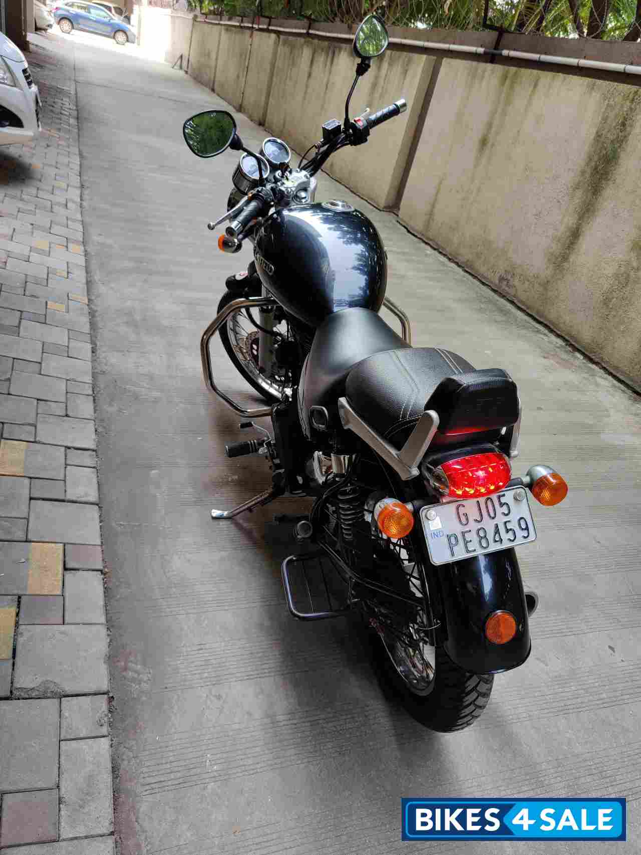 Royal Enfield Thunderbird 350