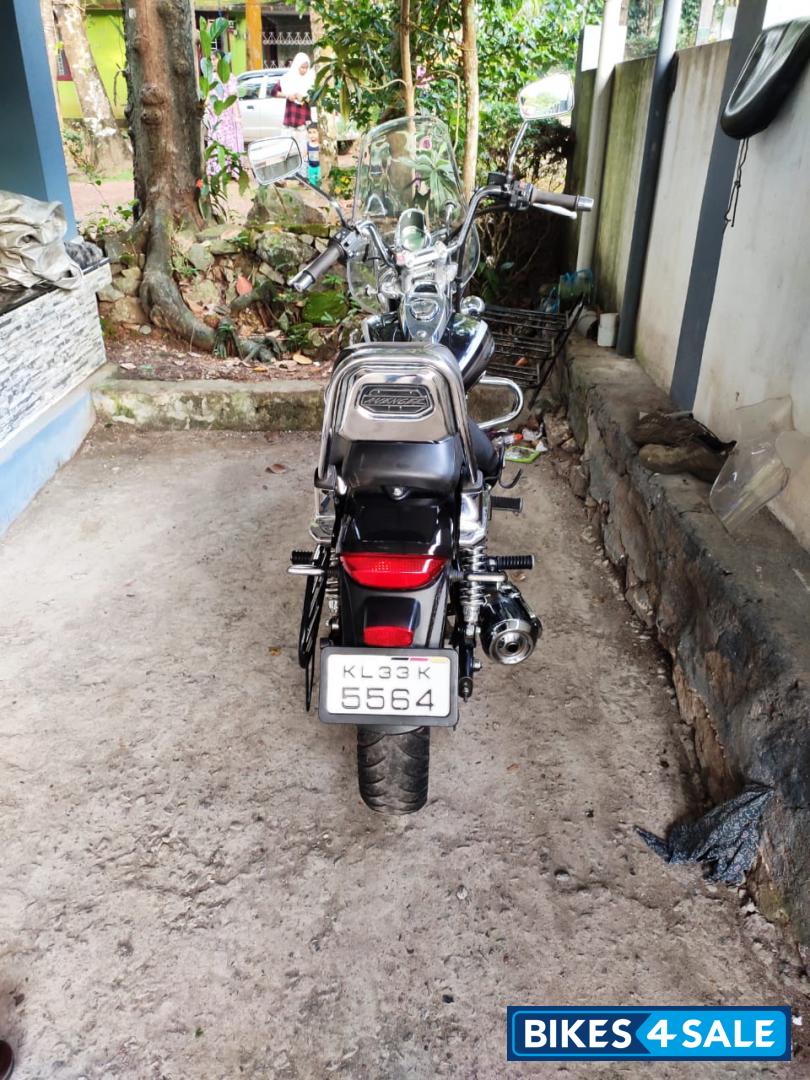 Bajaj Avenger Cruise 220