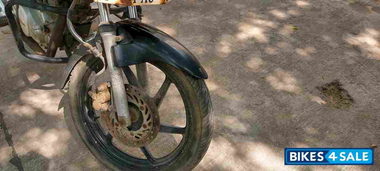 Black Honda CBF Stunner