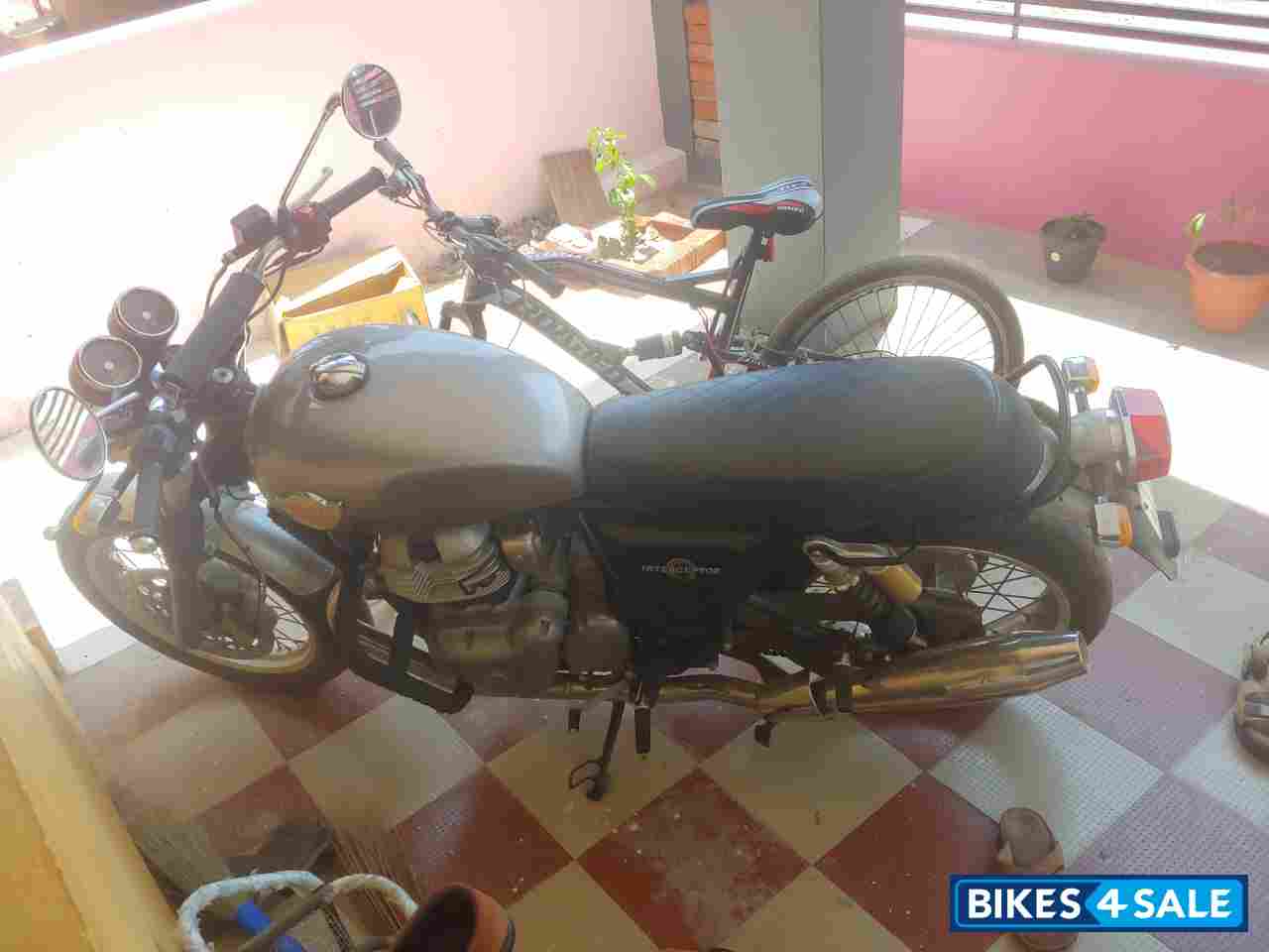 Royal Enfield Interceptor 650 Twin