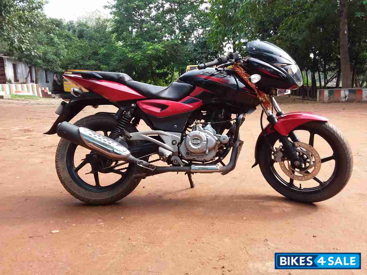 Wine Red Bajaj Pulsar 180 DTSi