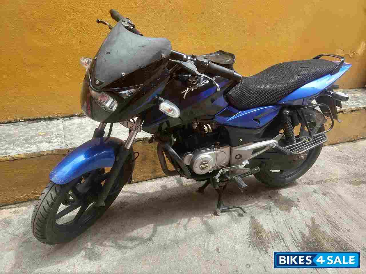 Bajaj Pulsar 150 Classic