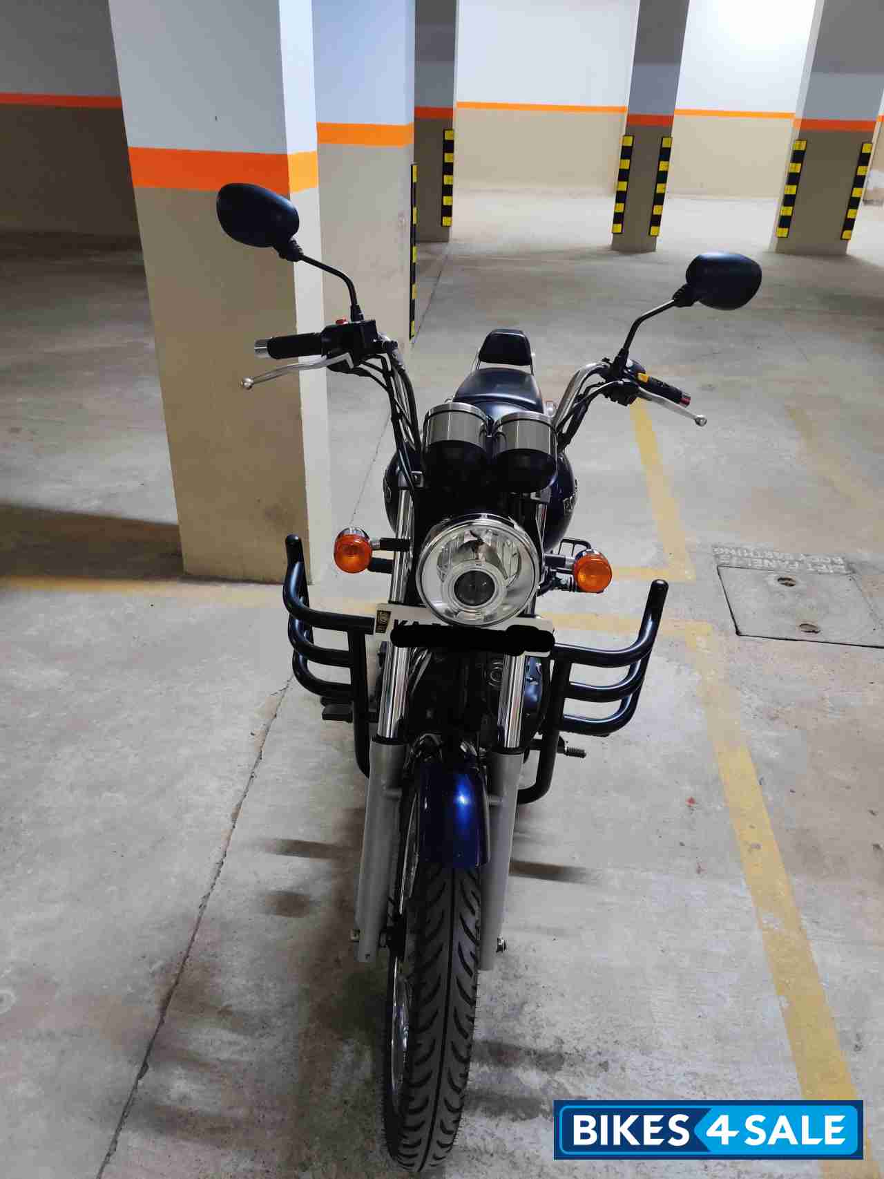 Marine Blue Royal Enfield Thunderbird 350 Marine Blue Royal Enfield Thunderbird 350