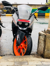 Ebony Black KTM RC 390