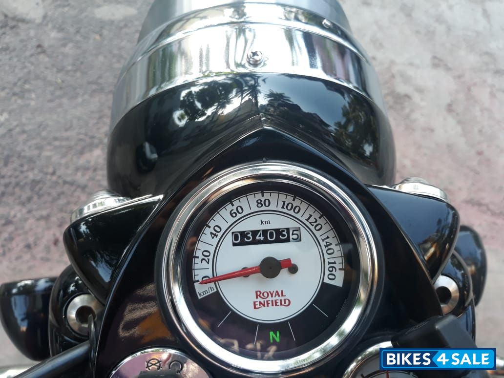 Black Royal Enfield Classic 350