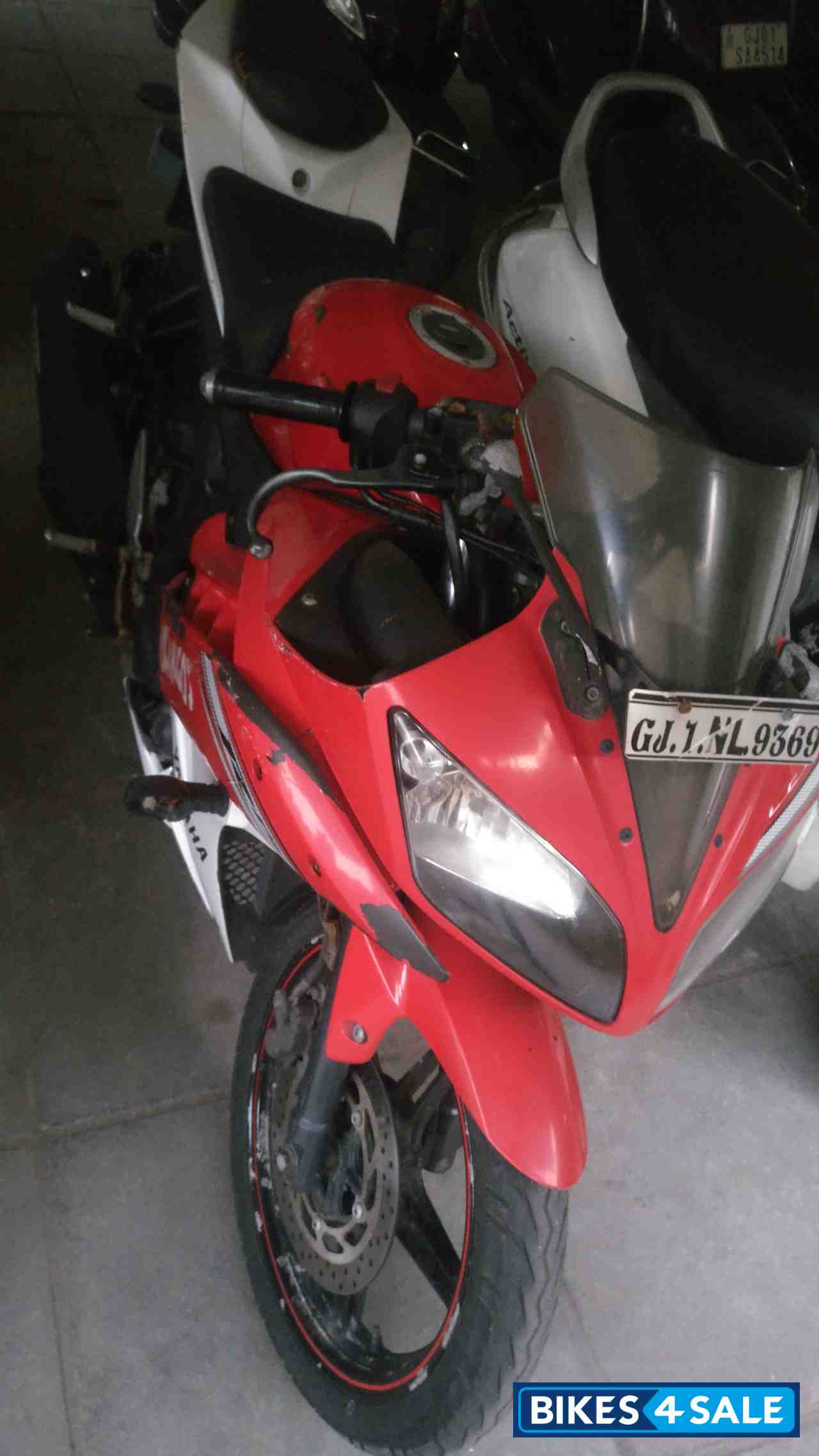 Yamaha YZF R15 V2