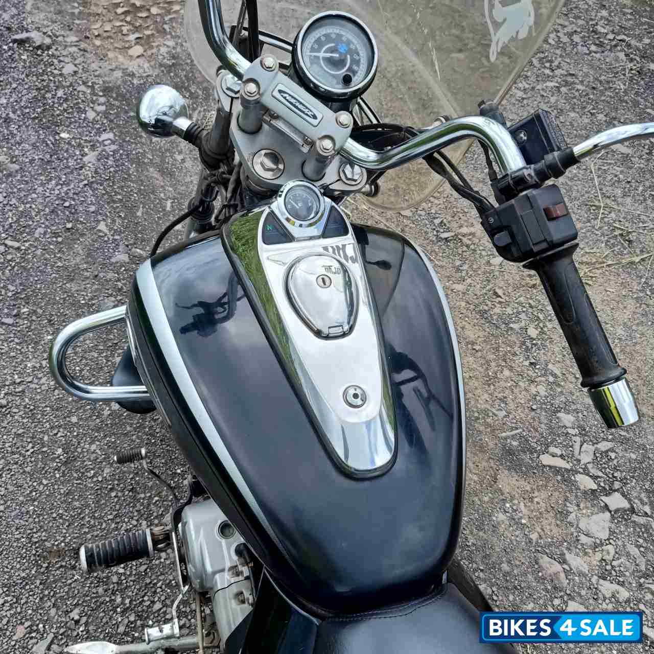 Bajaj Avenger Cruise 220