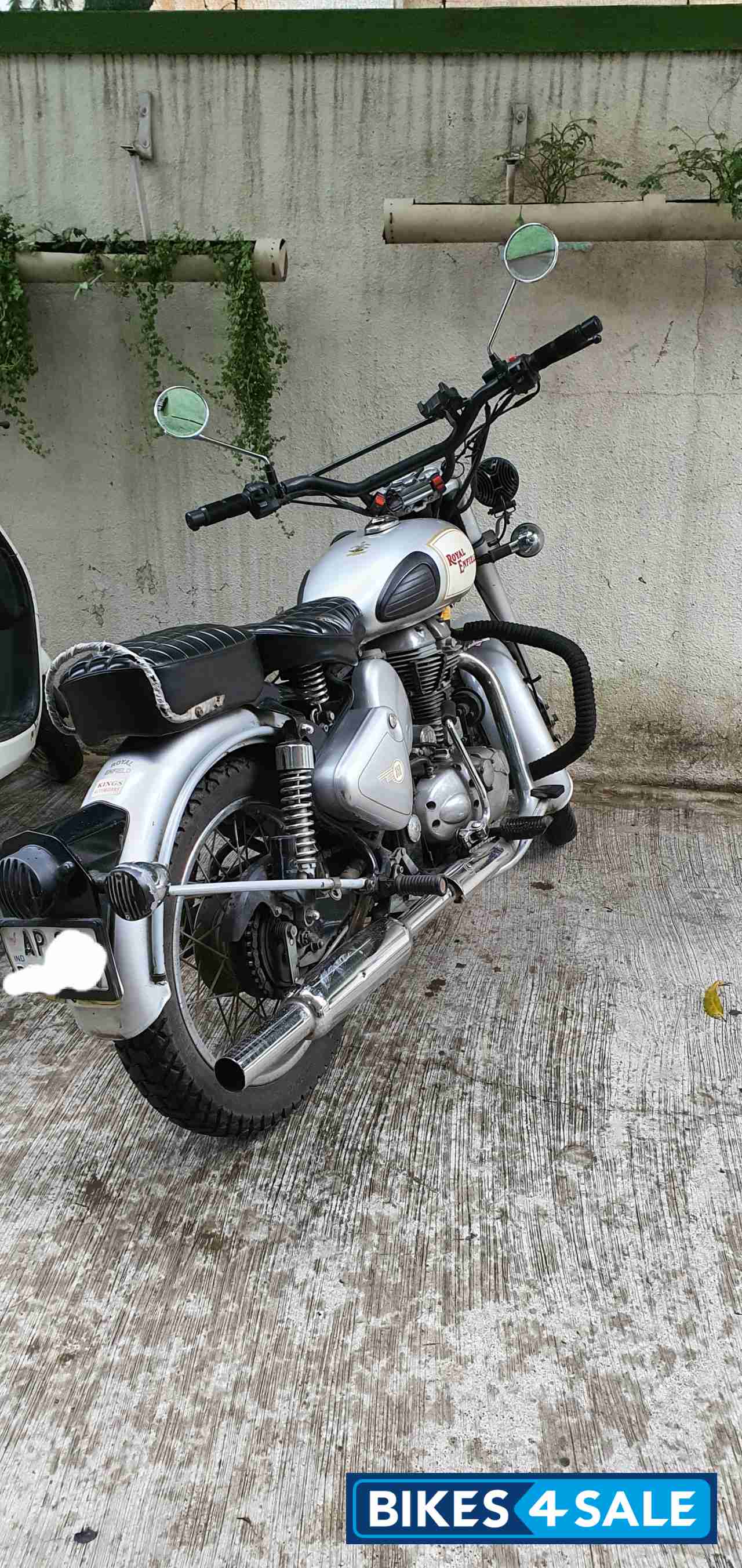 Silver Royal Enfield Classic 350