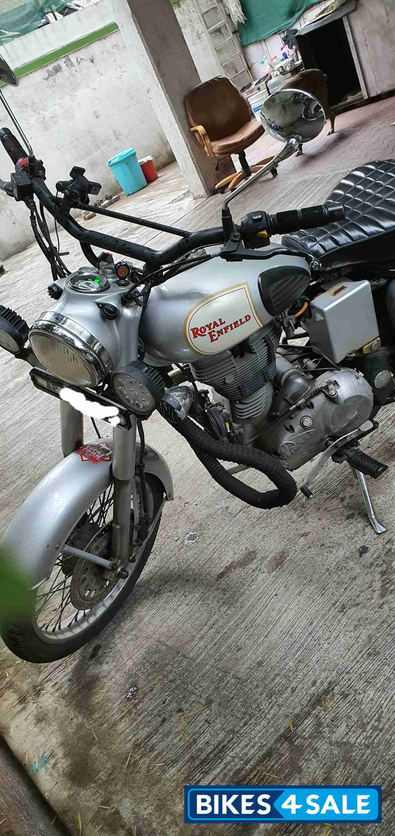 Silver Royal Enfield Classic 350
