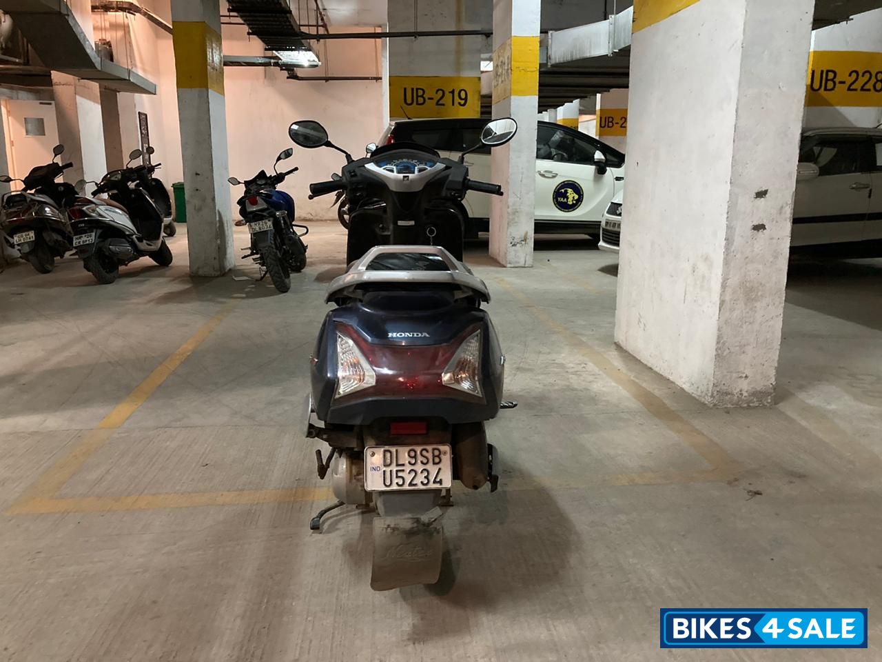 Metallic Blue Honda Activa 125 Metallic Blue Honda Activa 125