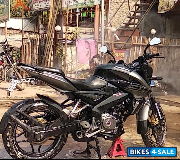 Bajaj Pulsar 200 NS