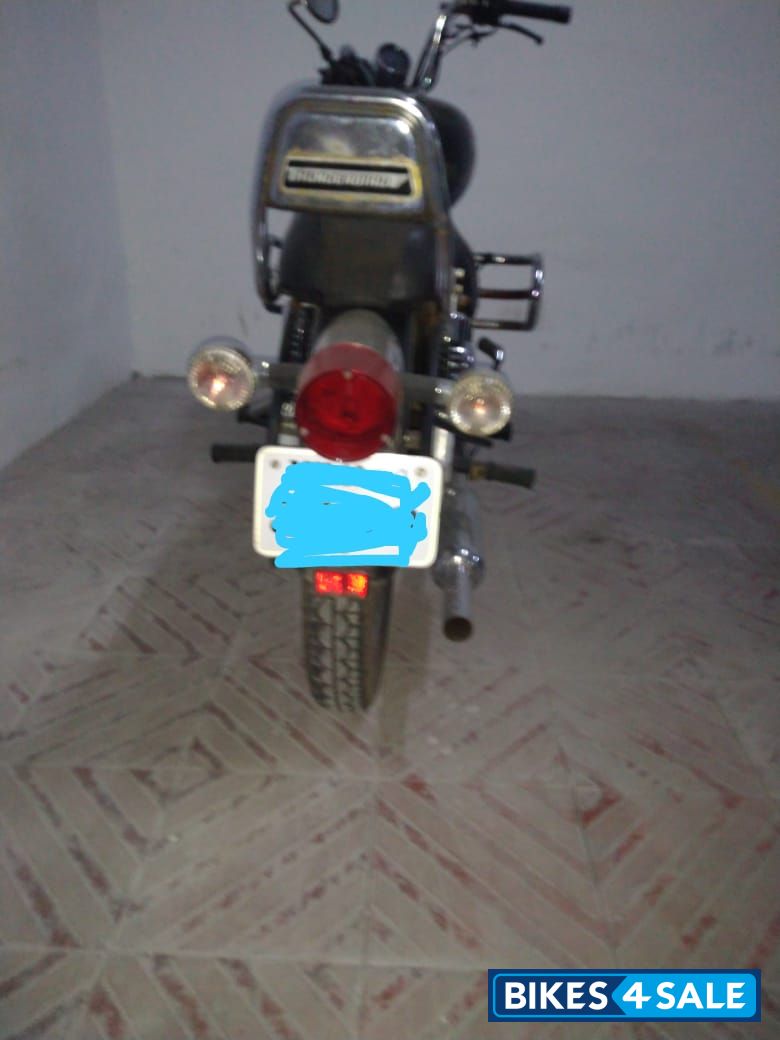 Black Royal Enfield Thunderbird 350