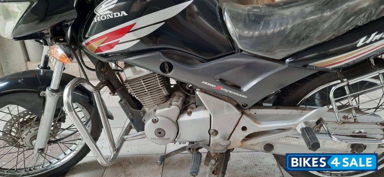 White Honda Activa 6G Std