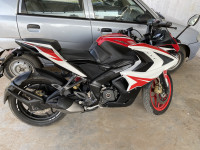 Bajaj Pulsar RS 200 ABS