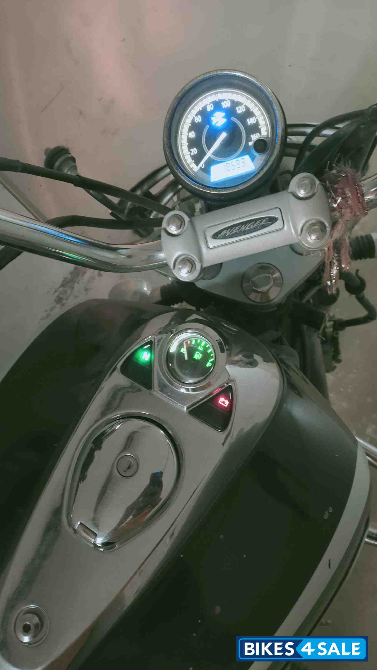 Bajaj Avenger Cruise 220