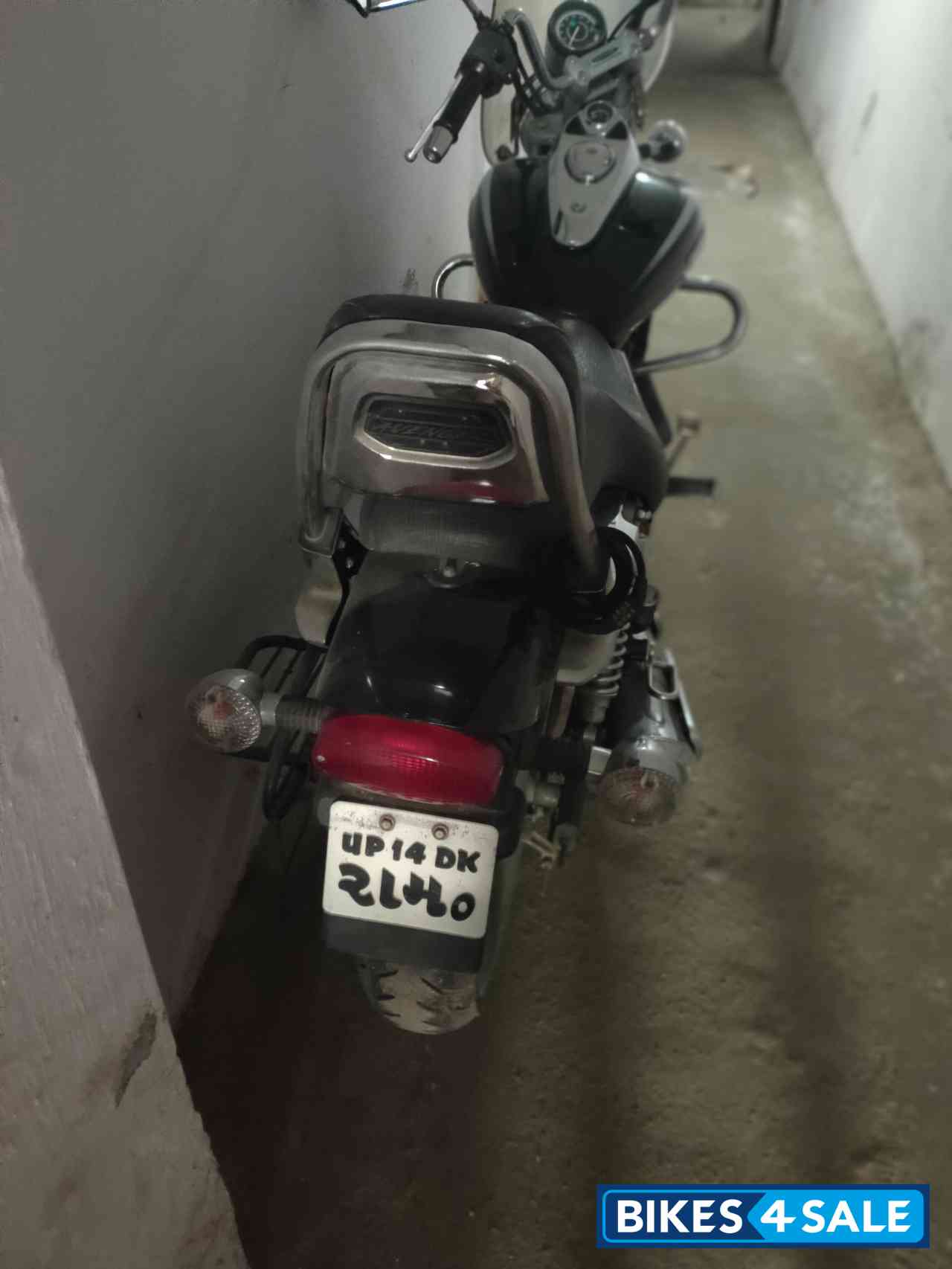 Bajaj Avenger Cruise 220