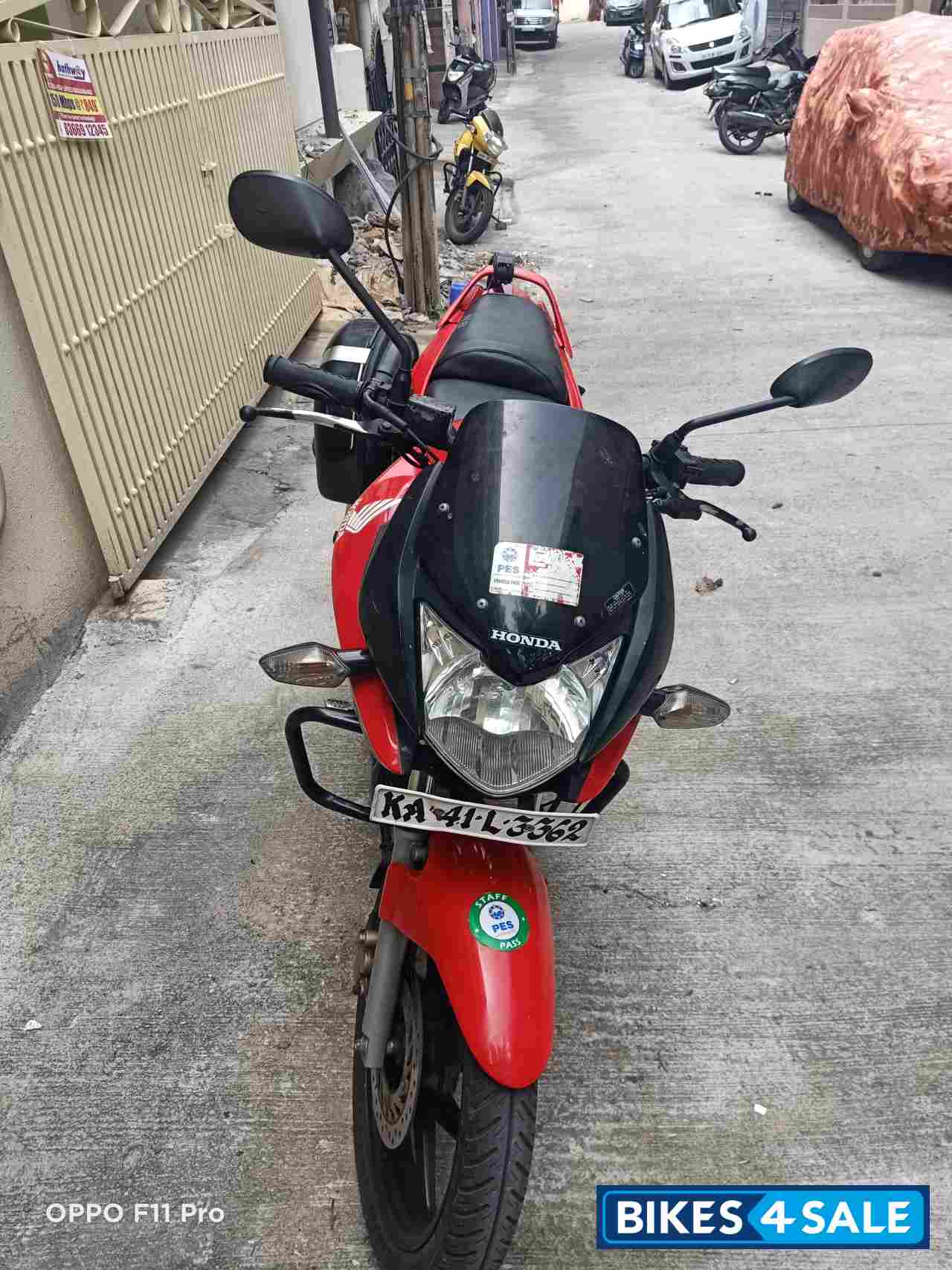 Red Honda CBF Stunner