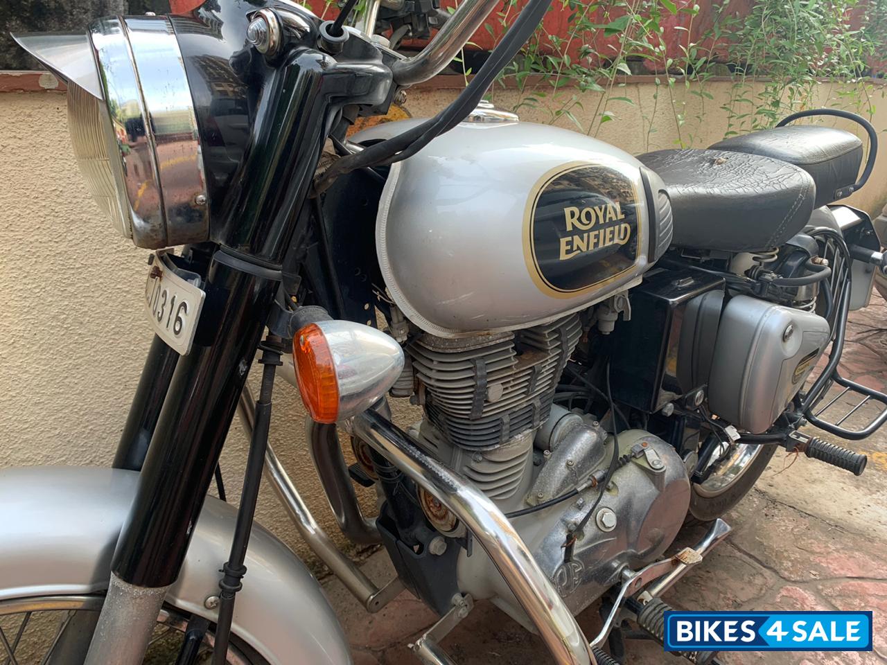 Royal Enfield Classic 350 Royal Enfield Classic 350