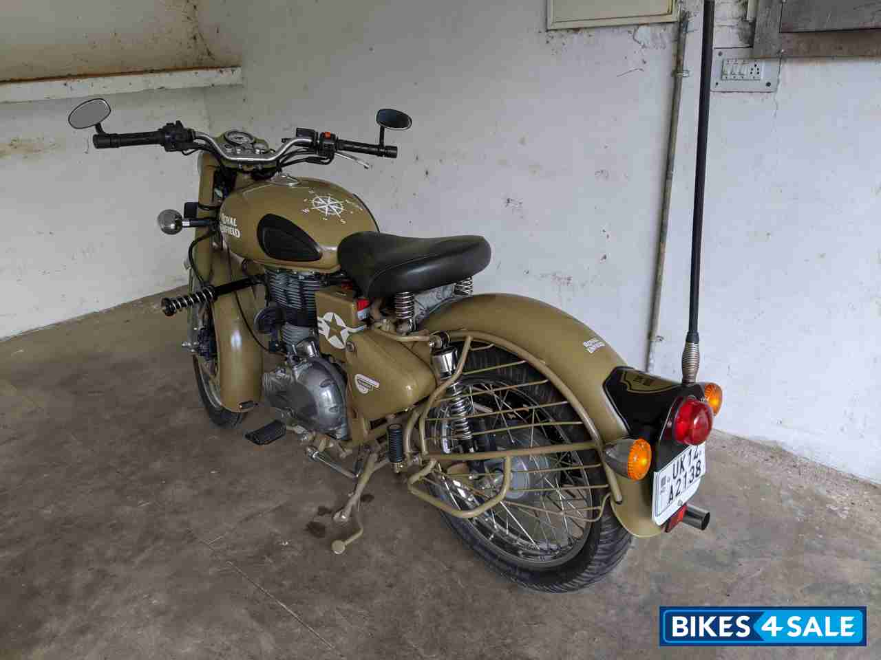 Desert Royal Enfield Classic Desert Storm