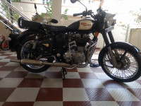 Black Royal Enfield Classic 350