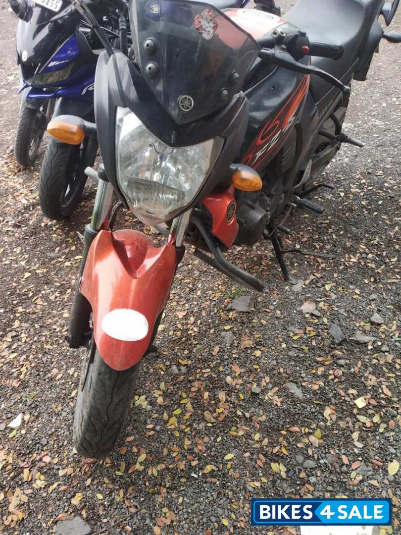 Orange Yamaha FZ-S