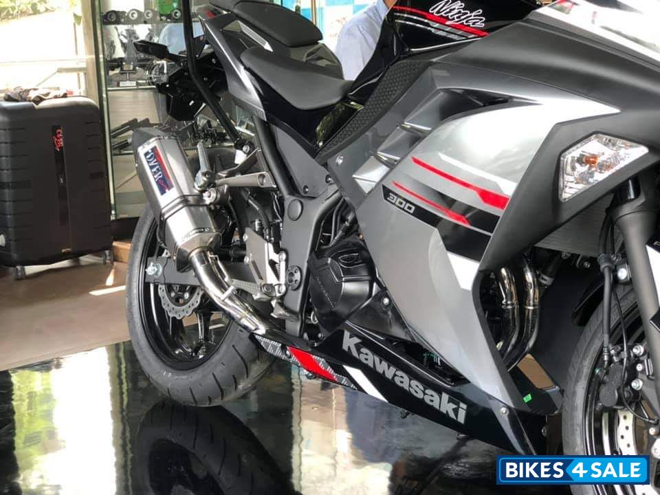 Kawasaki Ninja 300R