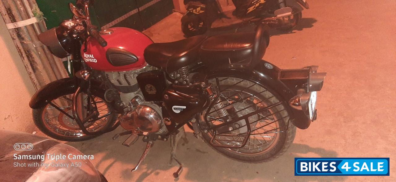 Royal Enfield Classic 350 Redditch Red
