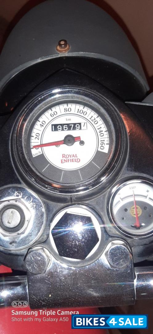 Royal Enfield Classic 350 Redditch Red