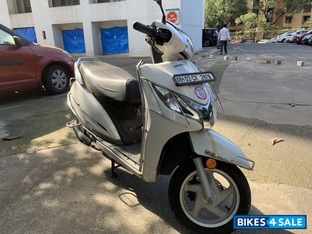 White Honda Activa 125