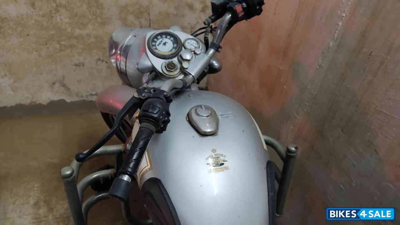 Royal Enfield Classic 350 Royal Enfield Classic 350