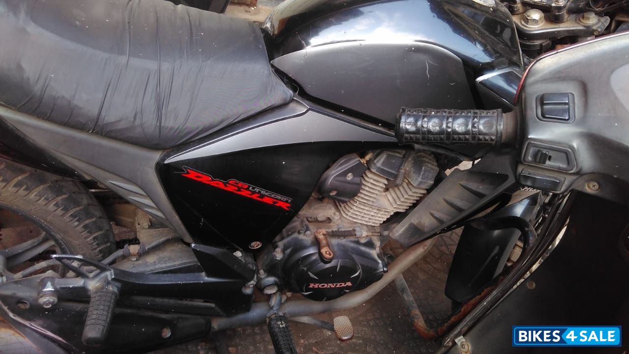 Grey Honda Unicorn Dazzler