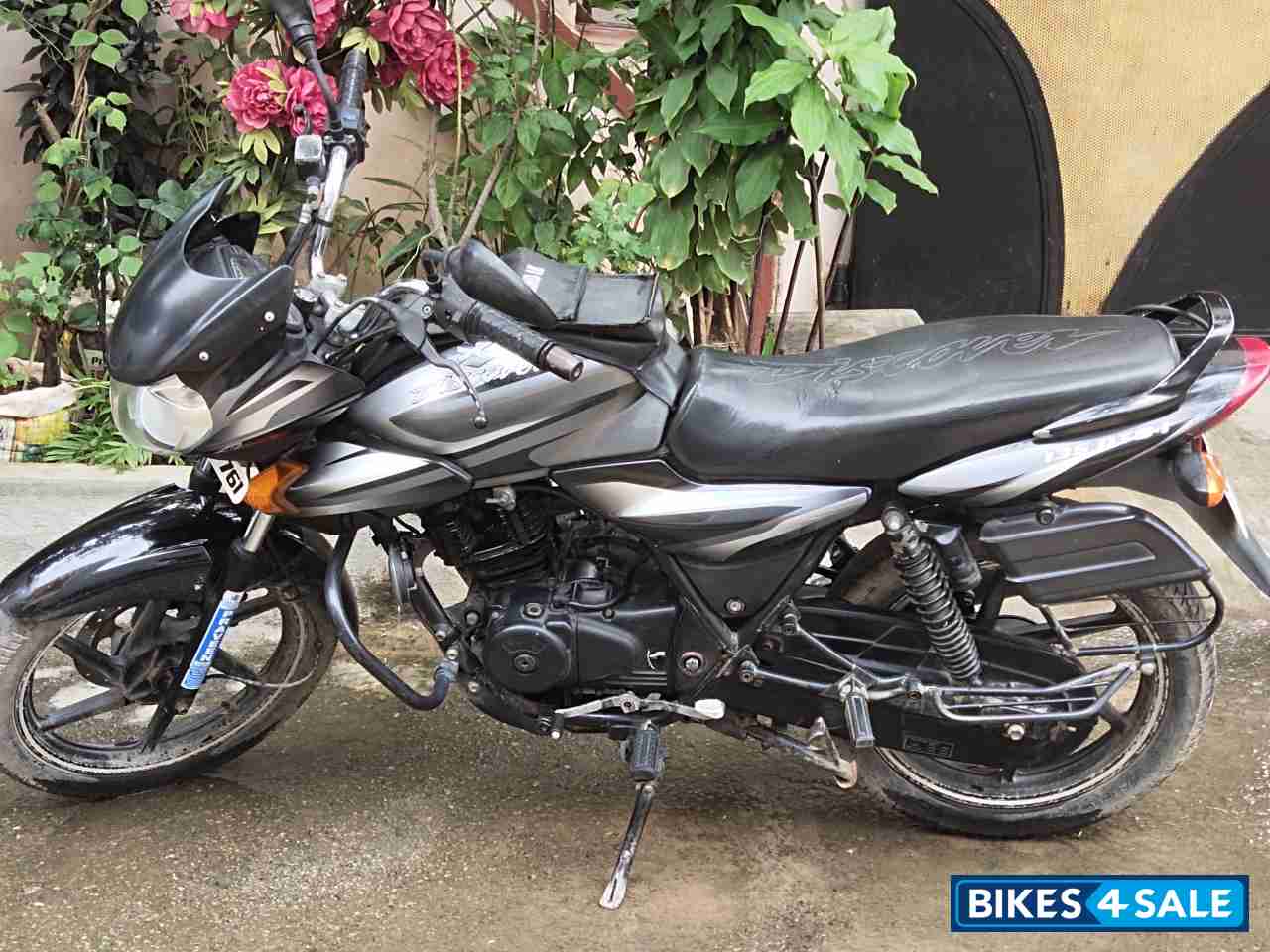 Bajaj Discover DTSi 135