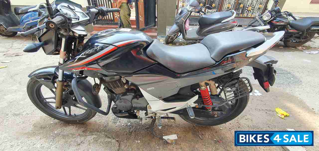 Black Hero Xtreme Sports