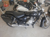 Bajaj Avenger 220 DTS-i