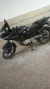 Bajaj Pulsar 220F 2015 Model