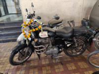 Black Royal Enfield Classic 350