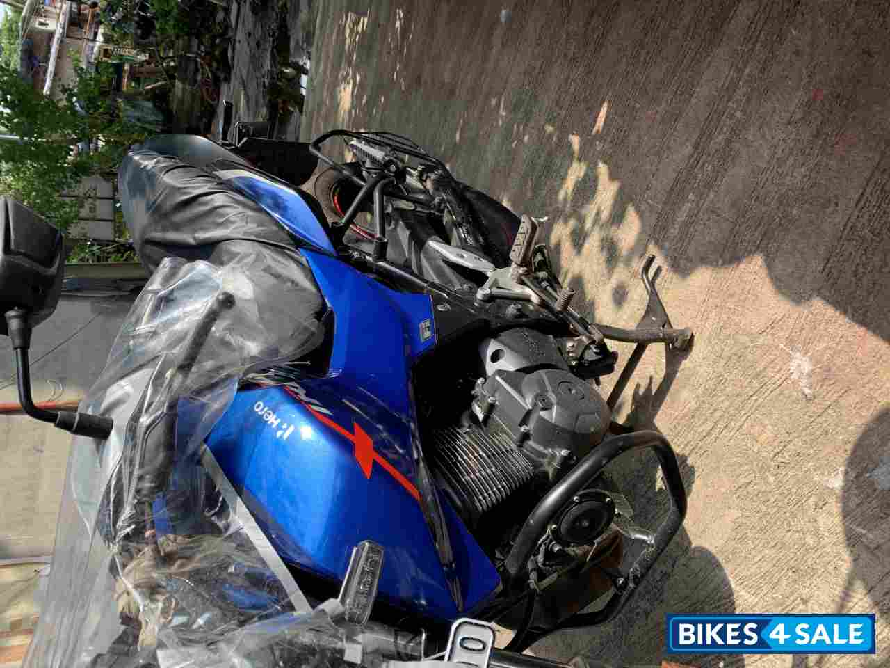 Blue Hero Xtreme 160R