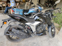 Black TVS Apache RTR 160 4V