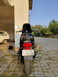 Blue Bajaj Avenger Street 150