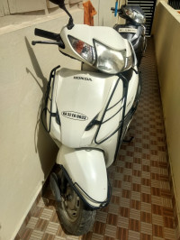 White Honda Activa