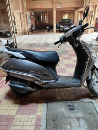Grey Honda Activa 125