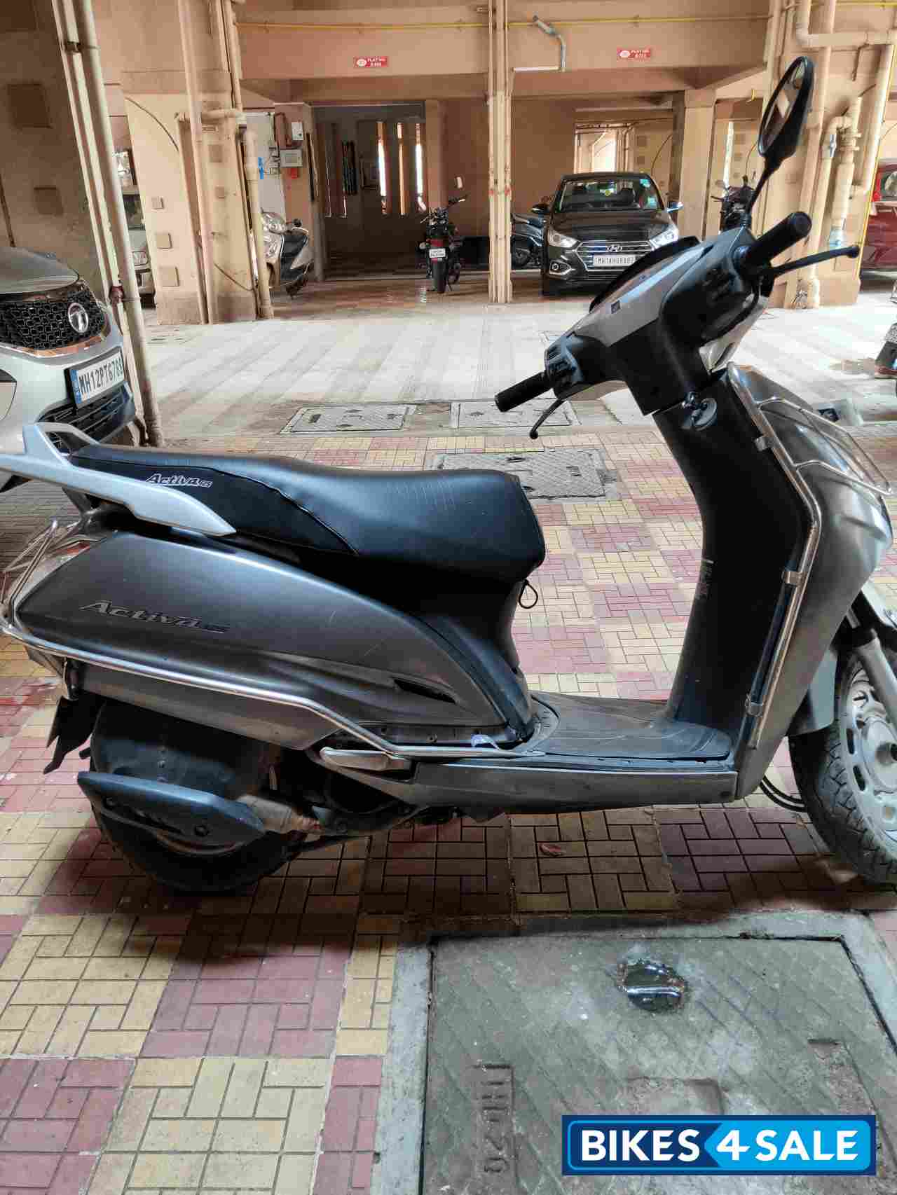 Grey Honda Activa 125 Grey Honda Activa 125