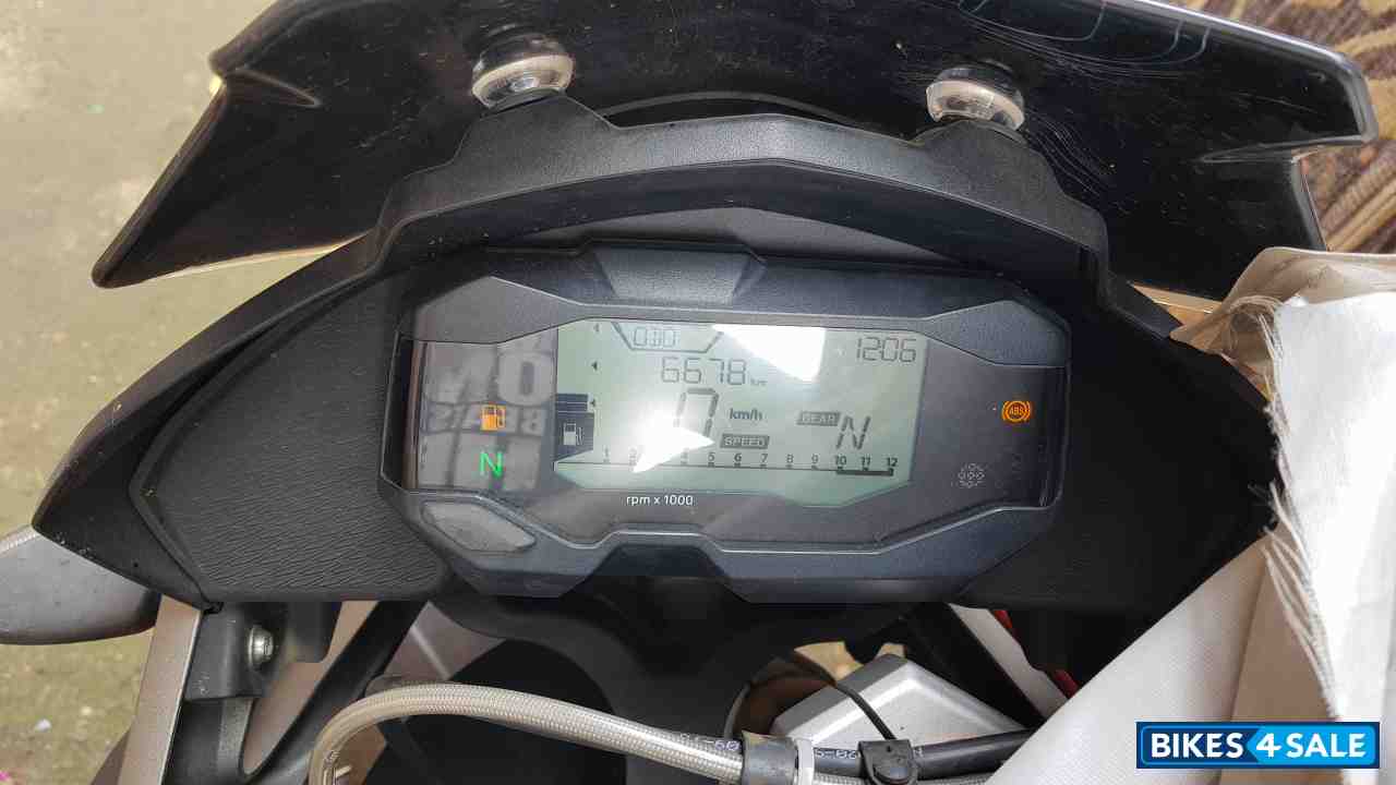 Racing Red BMW G 310 GS