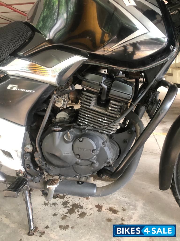 Black Suzuki GS 150R Black Suzuki GS 150R