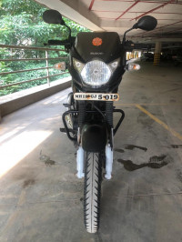 Black Suzuki GS 150R