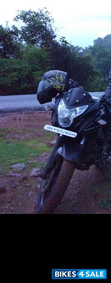 Black Bajaj Pulsar AS 200