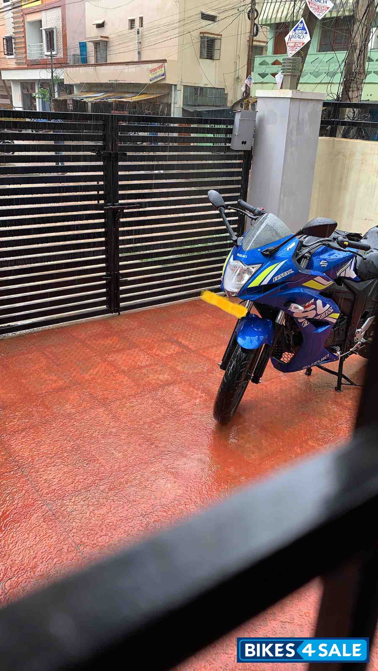 Triton Blue Suzuki Gixxer SF Fi