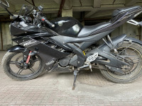 Black Yamaha YZF R15 V2
