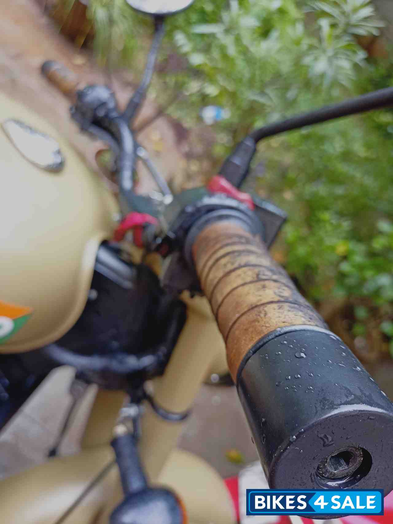 Sand Storm Signal Edition Royal Enfield Bullet 350