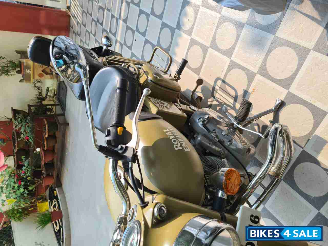 Royal Enfield Classic Desert Storm